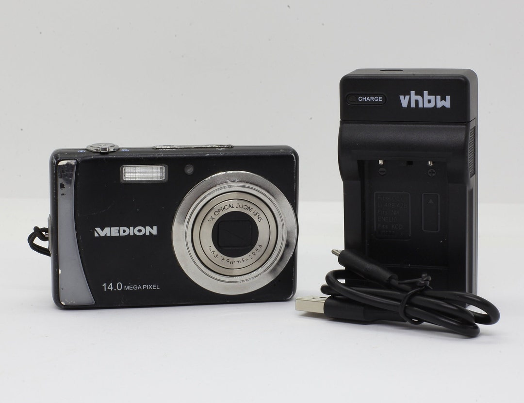 Vintage Chic Medion Life P43015: Ultimate Travel Companion for Stunning  Photography Digital Camera Compact Digicam Travel Pack Starter Kit