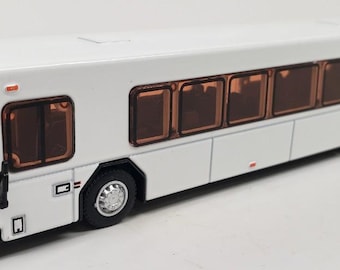 American low floor shuttle bus - white in 1:87 scale