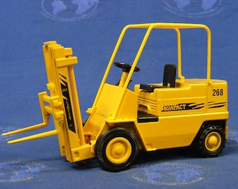 Vintage Gescha Model 3061 Diecast Caterpillar CAT 12F Grader