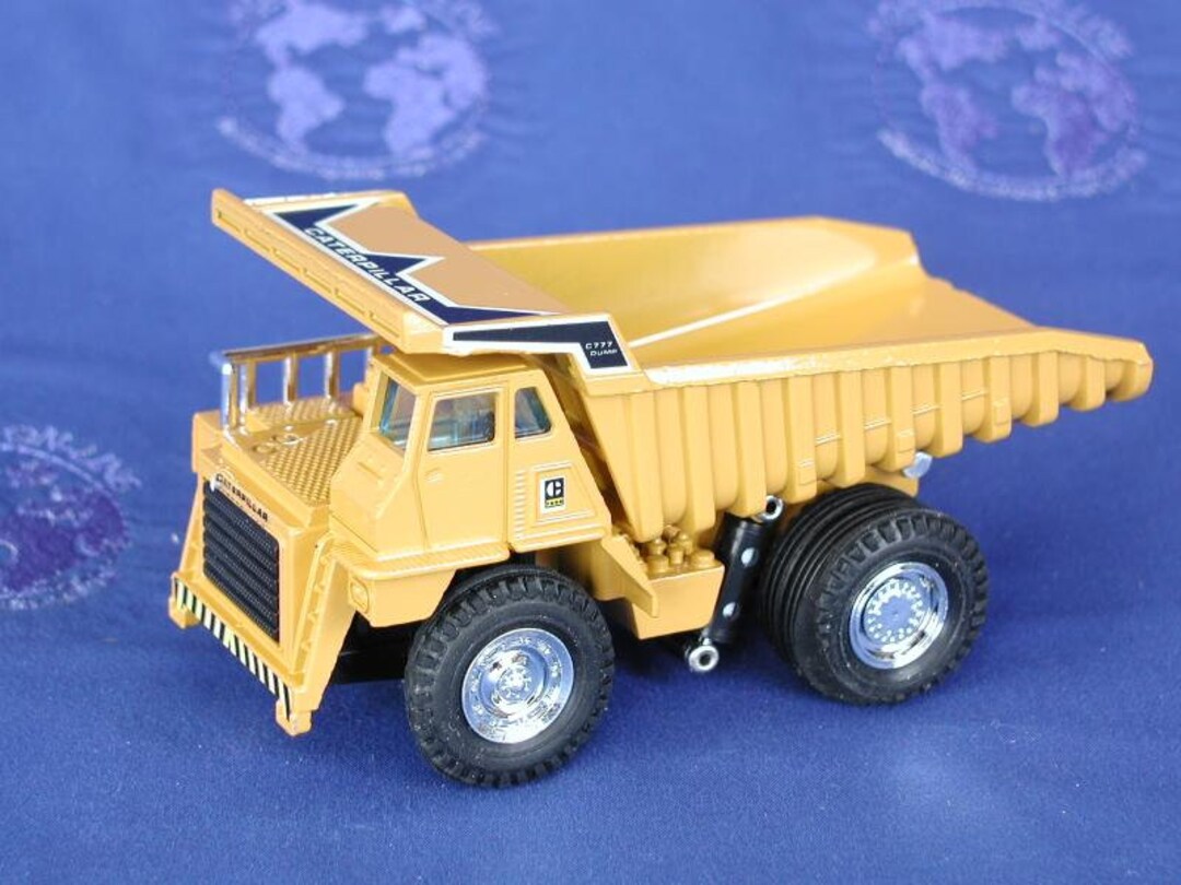 REPLICARS CATERPILLAR 777 ダンプカー 1/90 il_1080xN.6150107496_ruc4.jpg