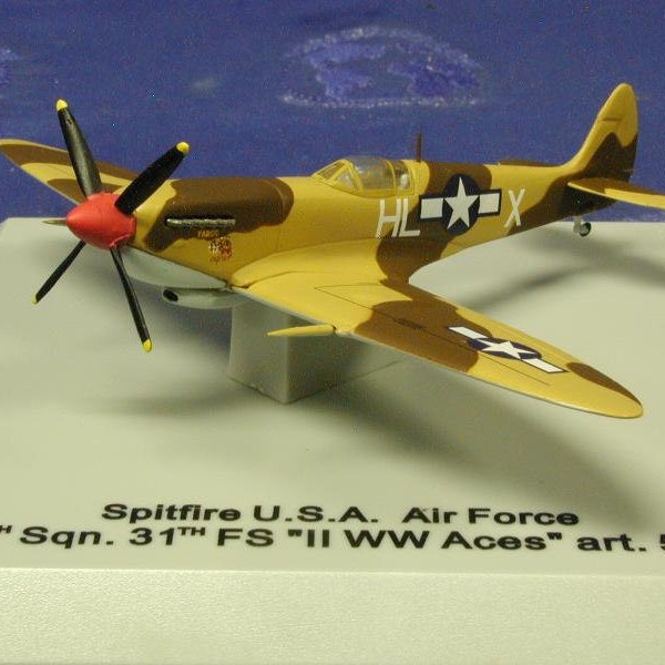 CDC Armour  - Spitfire Us Air Force 308th Squadron. 31st FS WWII Aces 1:100 scale diecast by Franklin Mint