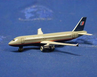 Maquette Avion Airbus A310-300 Emirates - 24 Cm - Cadeau Personnel Navigant - Occasion