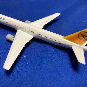 Boeing B757-200 CONDOR AIrlines in 1:500 scale diecast by Herpa