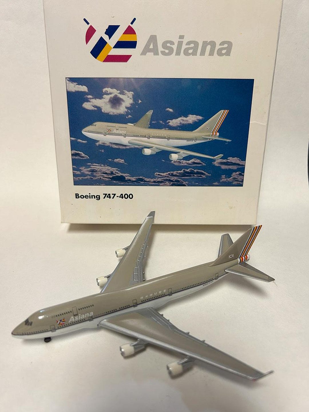 Inflight アシアナ航空 Boeing 747-400 1:200 モデル Inflight