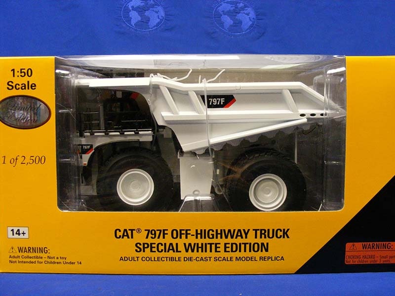 Norscot Caterpillar 797F Mine Dump 1:50 Scale Diecast. 1of