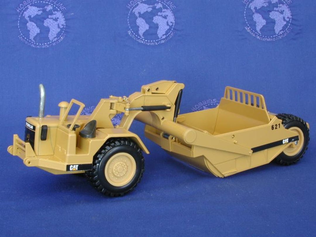 Caterpillar 621 Scraper in 1:50 Scale Diecast by NZG of Germany - Etsy