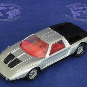 Norev 1/18 Mercedes Benz C111 – Concept Car à Portes Papillon – Modèle Neuf