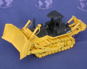 Komatsu D155 dozer  ROPS  with metal tracks - Joal 1:50 scale diecast model