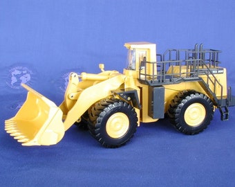 Komatsu WA800-3 wheel loader - Joal 1:50 scale diecast model