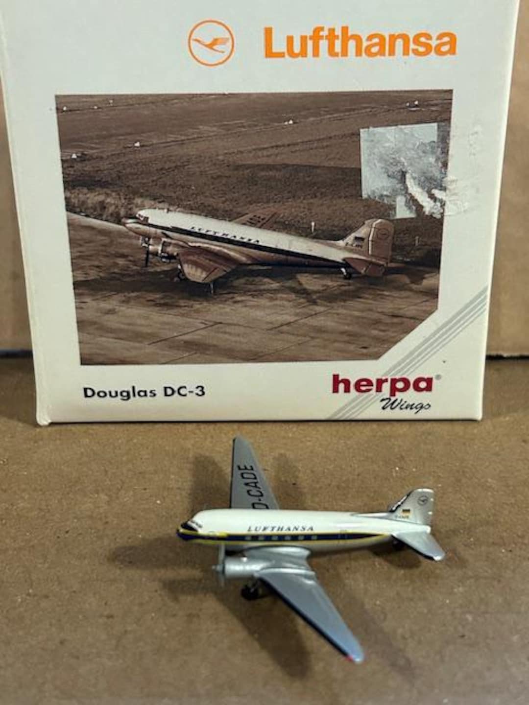 Douglas DC-3 Lufthansa Airline in 1:500 Scale Diecast by Herpa - Etsy