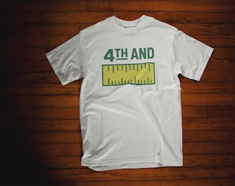 Camiseta de fútbol divertida: 4.º y pulgadas - Camiseta gráfica del día del partido