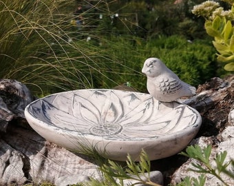 Vogeltränke Wasserschale Beton Gartendeko Kunststein Wellness Statue