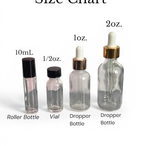 Pode incluir: Um gr&aacute;fico de tamanhos mostrando quatro frascos de vidro transparente: um frasco roll-on, um frasco e dois frascos conta-gotas. Os frascos s&atilde;o rotulados com seus tamanhos: 10 ml, 1/2 oz, 1 oz e 2 oz. O texto "Size Chart" est&aacute; no topo.