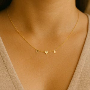 Colar com inicial personalizada, colar com letra personalizada e pingente de coração, joias delicadas com nome em ouro e prata, presente de aniversário para ela