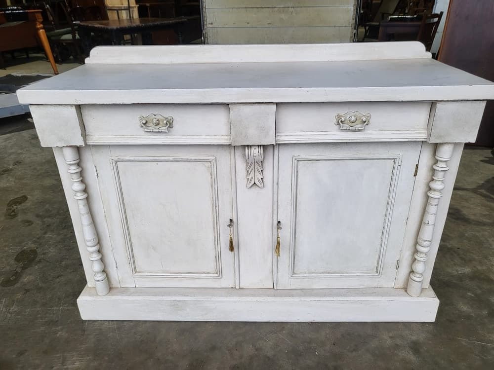 Shabby chic credenza deals