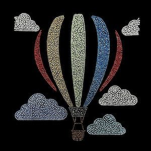 Peut inclure: Une montgolfière colorée avec des rayures rouges, jaunes et bleues, entourée de nuages blancs. La montgolfière est faite de strass.