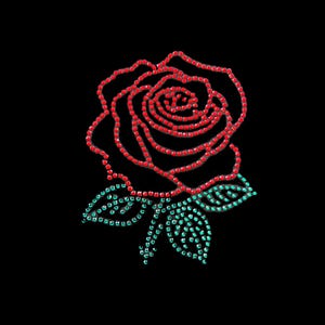 Puede incluir: Una rosa roja hecha de diamantes de imitación con hojas de diamantes de imitación verdes.