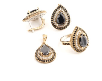 Black Onyx Elegance: Earrings, Pendant & Ring Set (Silver or Bronze)