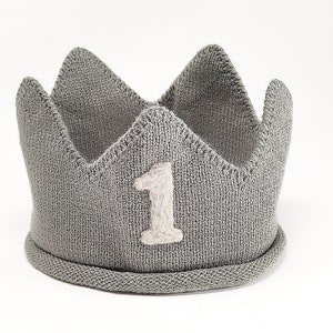 Baby first 1 birthday Gray knitted crown, felted one, king, queen, princess, party outfit, photography, knit first year birthday