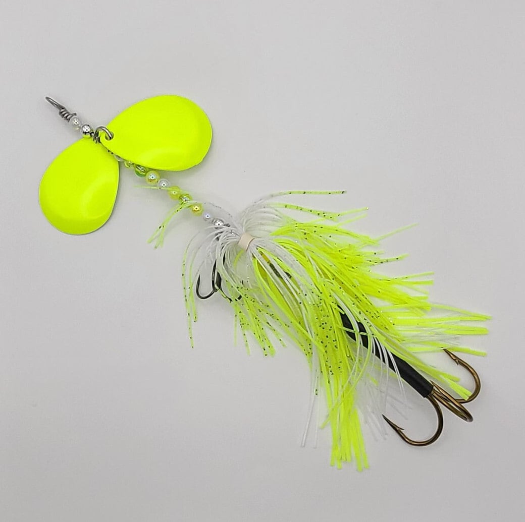 Muskie Bucktail Fishing Lure Spotted Chartreuse Shiner 
