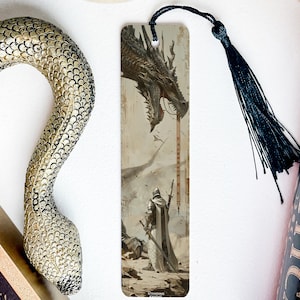 Standing Knight Metal Bookmark, Dragon Fantasy, Medieval Decor, Unique Bookmarks, Gift for Readers