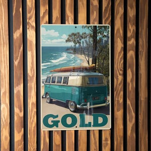 Retro Gold Coast Travel Poster Tin Sign – Vintage Metal Wall Art for Home Bar, Garage, Beach House Décor