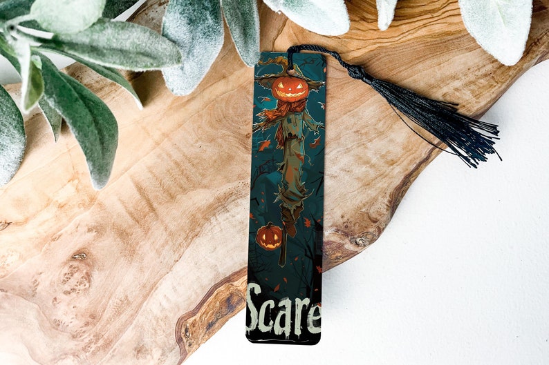 a bookmark with a picture of a scare on it