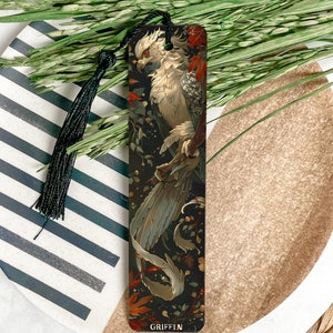 Griffin Metal Bookmark, Fantasy-Themed, Unique Reading Accessory, Book Lover Gift, Magical Page Keeper