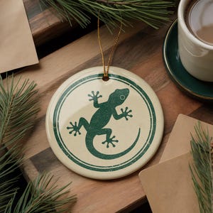 Gecko Ceramic Ornament – Circular Stamp Style Lizard Art, Handmade Animal Decor, Nature Lover Gift, Reptile Christmas Ornament