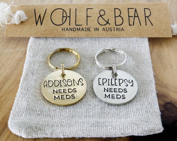 Medizinische Hundemarke aus Messing, Kupfer, Melchior (ø25mm), personalisierbar mit medizinischer Notiz, Name und/oder Telefonnummer