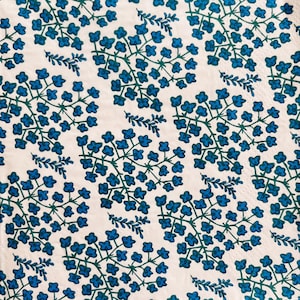 Decoupage Napkins, Set of 3 Blue and White Floral Beverage Size 3 Ply Napkins