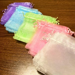 Springtime Gift Bags (3.5 x 4.5) - Pastel Colors in Purple, Blue, Green, Pink, White - 25 or 50 Pack Options