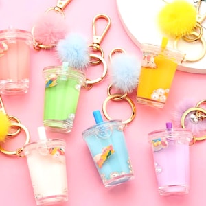 Kawaii Unicorn Boba Keychain – Liquid Acrylic Cup with Pom Pom | Rainbow Drink Keyring Gift for Girls, Teens, Friends