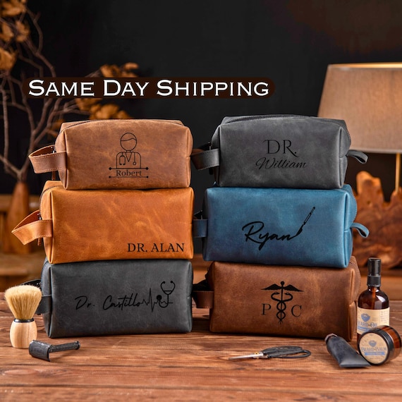 Personalized Leather Toiletry Bag for Physician, Physicians Day Doctor Gift, Medical School Graduation Gift, New Doctor Gift for Men