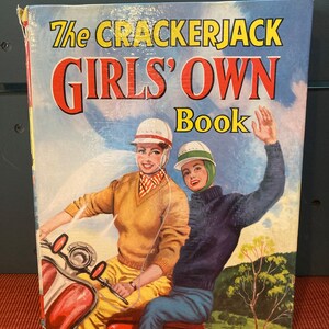 Vintage The Cracker Jack Girls Own Book 1963