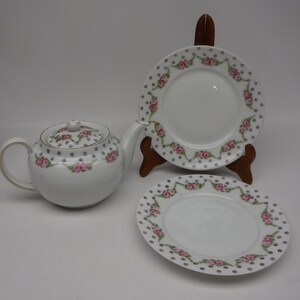 Vintage Bavaria Small Teapot and Plate Set