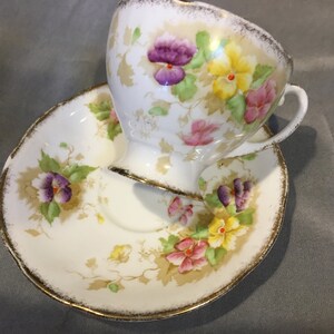Royal Standard &quot;Charmaine&quot; Teacup & Saucer