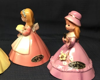 Figuras de campanas de porcelana vintage Josef Originals, campanas escolares y de iglesia