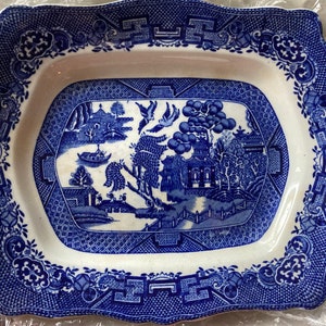 Willow Royal Venton Ware Vintage by John Steventon& Sons Serving Bowl/Plate