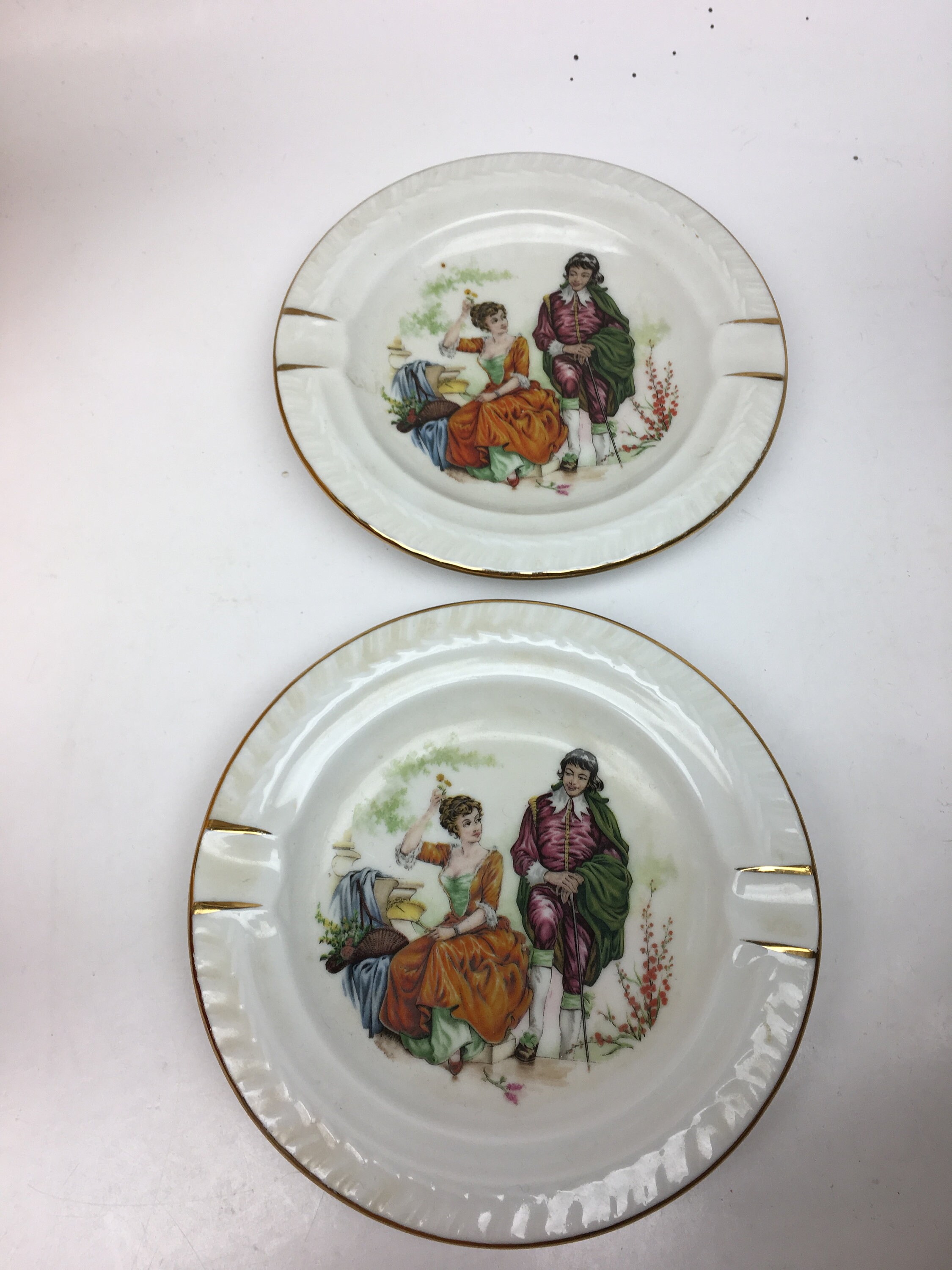Pair of Vintage Bayrueth Porcelain Ashtrays