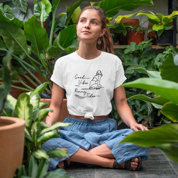 Good Vibes Minimalist Surf Shirt 