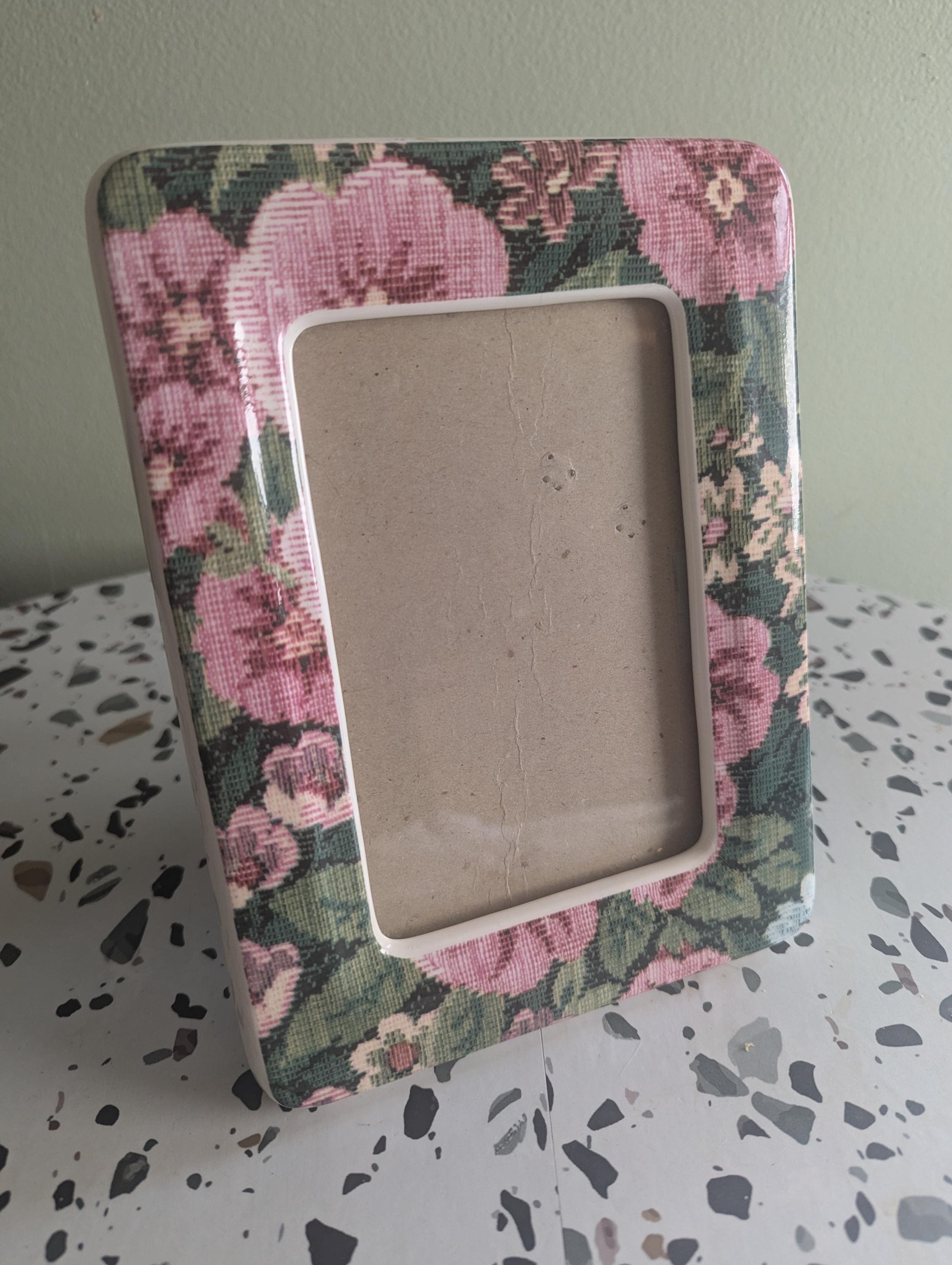 Vintage 1989 Ceramic Picture Frame for 4x6 Photo With