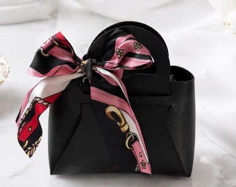 Parisienne Black Pochette Luxury Wax Melts | Beauty-Inspired Wax Melt Gift Set | Parisian Boutique Style |  Home Fragrance | Scentual Living