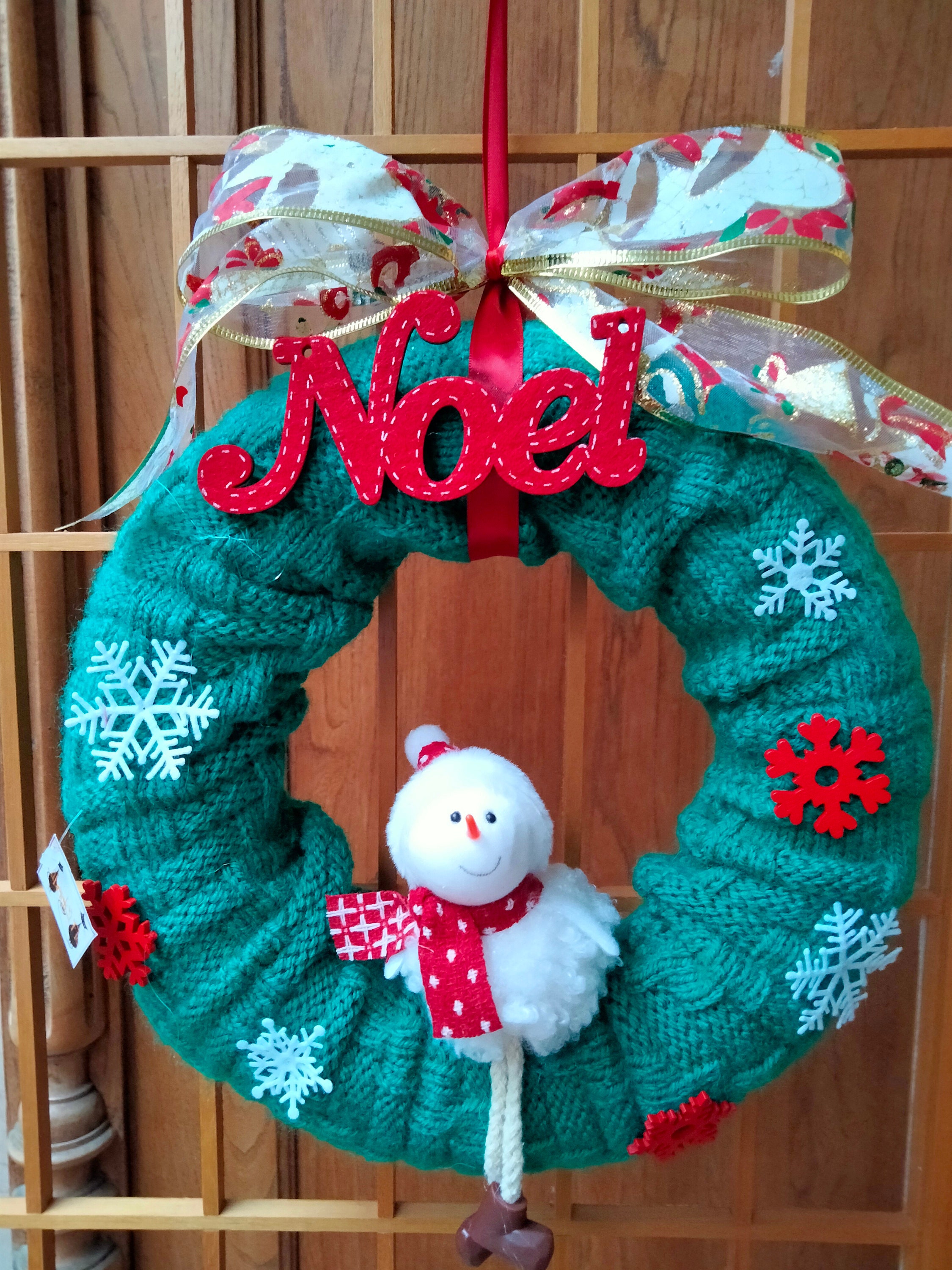 Couronne de Noël Tricotée Main