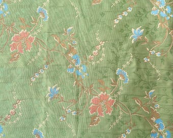 1 x 2.80 meters of precious green damask San Leucio fabric with floral decoration