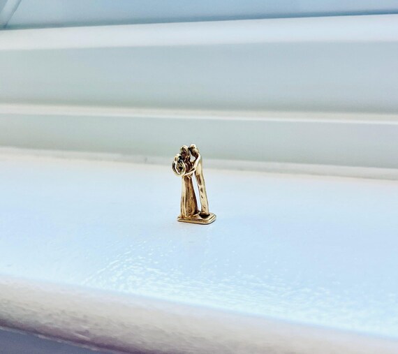 Vintage 14k Yellow Gold Man & Wife Charm View 5