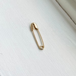 Vintage 14k Gold Safety Pin