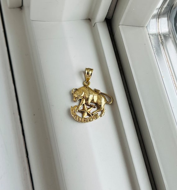 Vintage 14k Gold Taurus Bill Zodiac Pendant