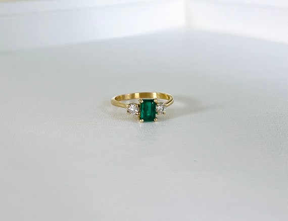 Vintage 14k Gold Emerald & Diamonds Ring - image 5