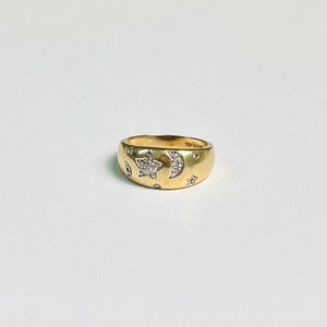 10k Gold Graduated Ring with Celestial Diamond Set Design